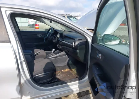 2019 Kia Forte Lxs z USA, uszkodzony, nr VIN 3KPF24AD6KE117721